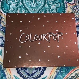 Mini eyeshadow palette